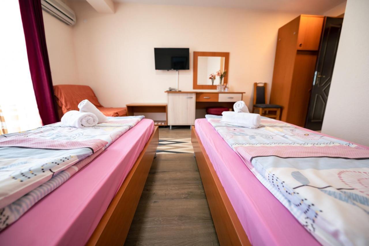 Hotel Holiday-M Ohrid Exterior foto