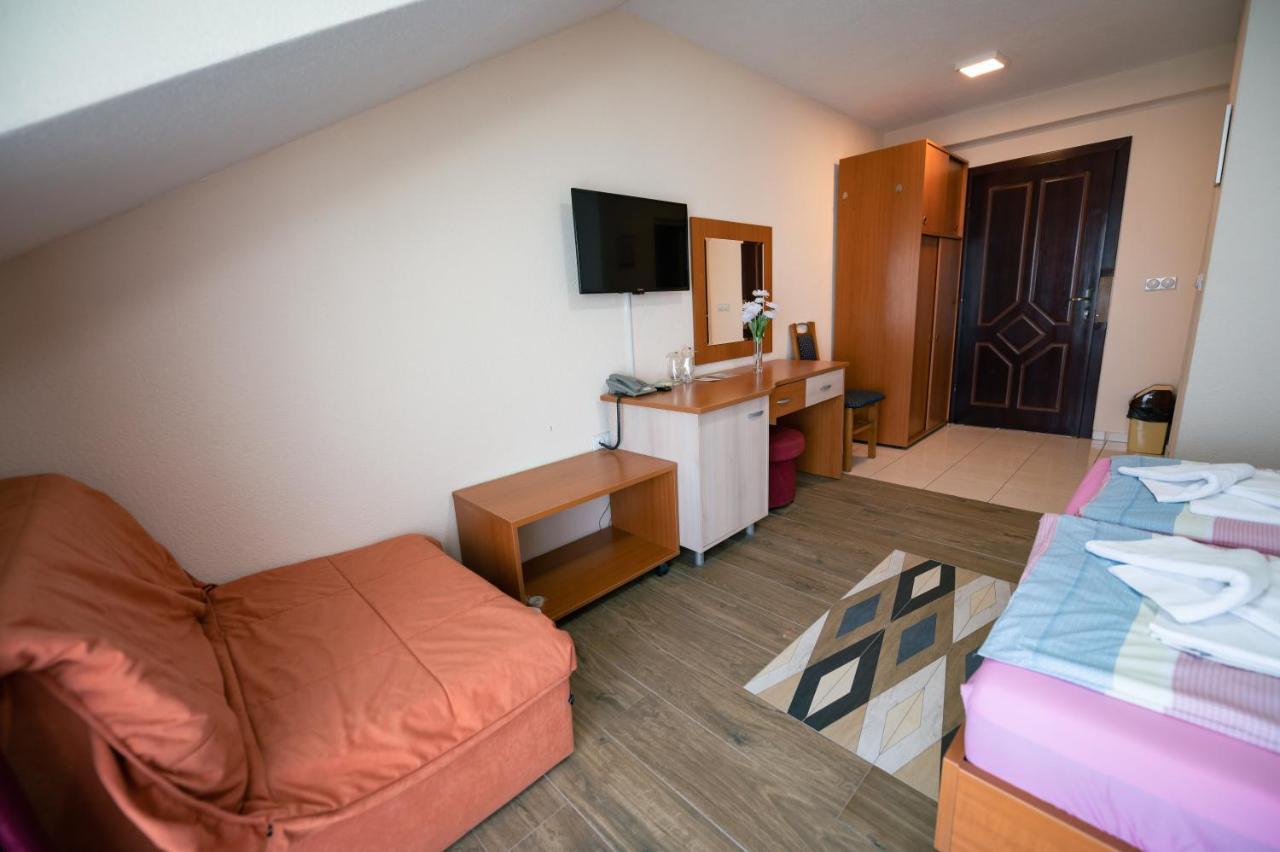 Hotel Holiday-M Ohrid Exterior foto