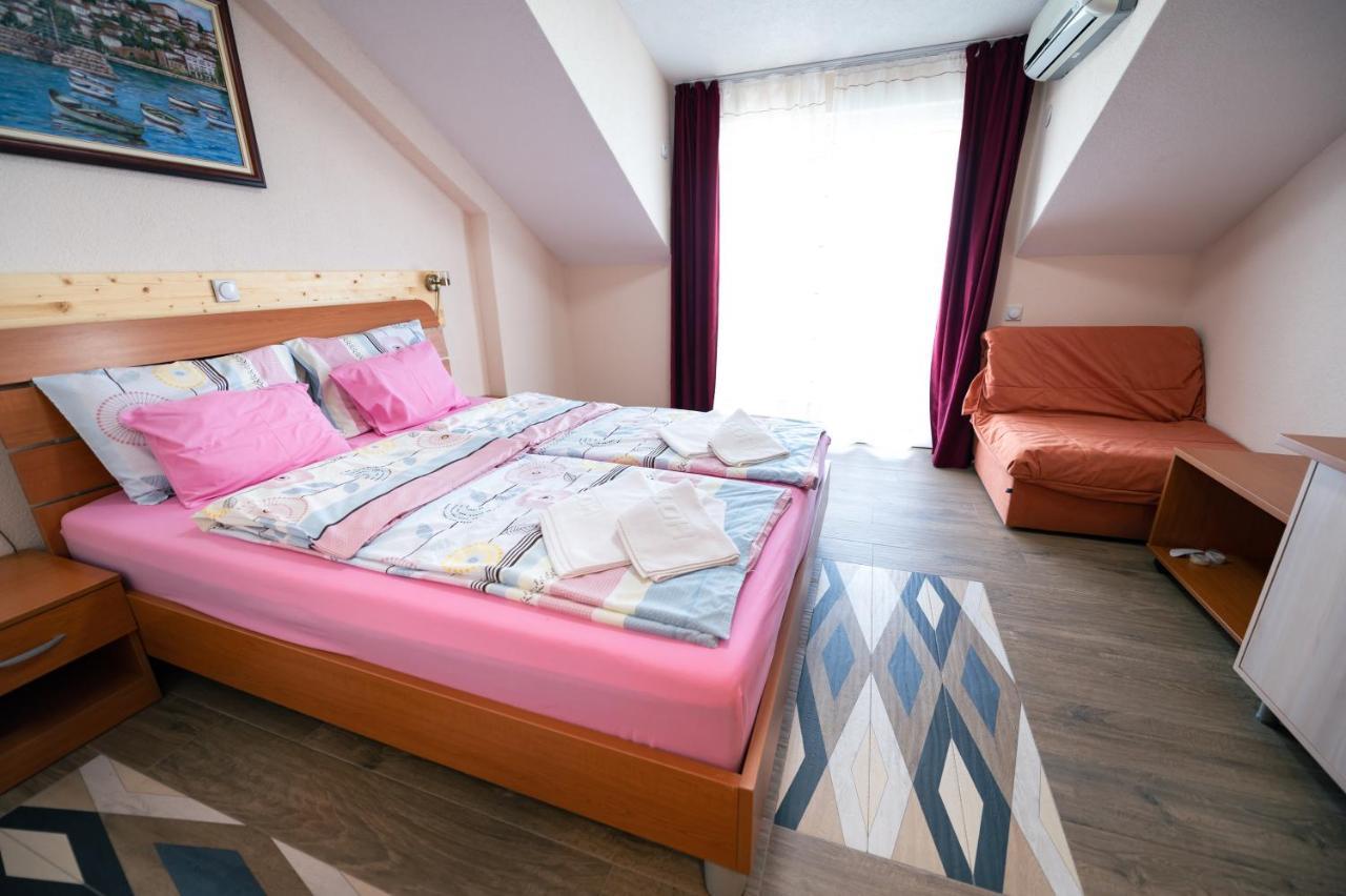 Hotel Holiday-M Ohrid Exterior foto