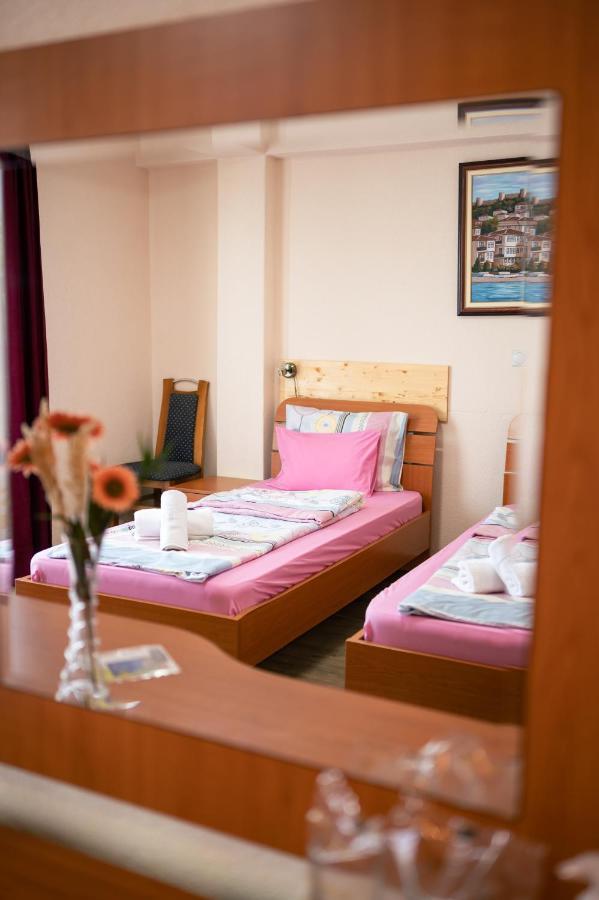 Hotel Holiday-M Ohrid Exterior foto